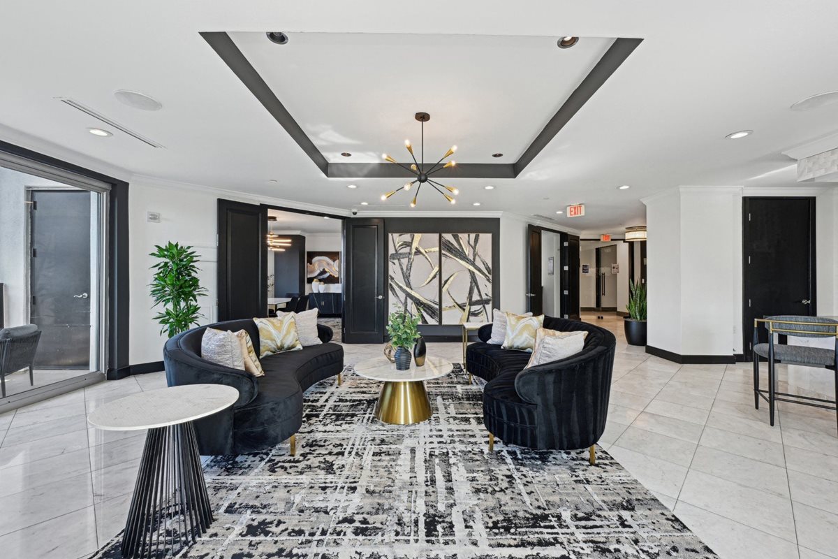 Dominion Post Oak Apartments